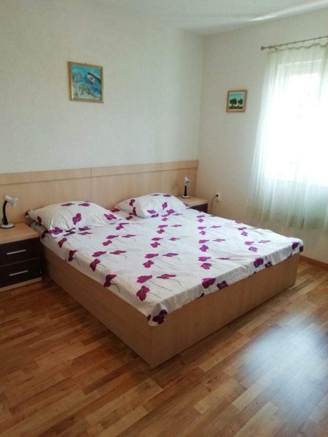 Apartment Zdene Рогозница Екстериор снимка